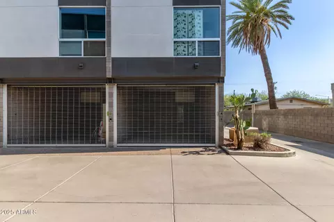 525 E Willetta St #4, Phoenix, AZ 85004