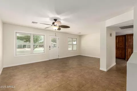 2908 E Michelle Dr, Phoenix, AZ 85032 photo 5