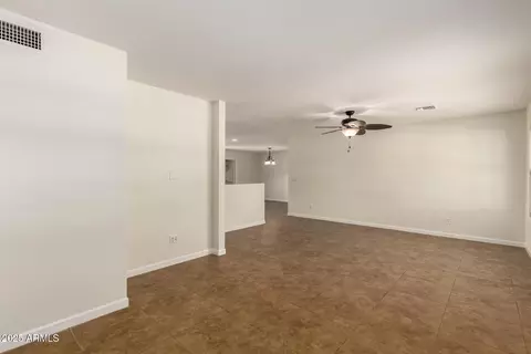 2908 E Michelle Dr, Phoenix, AZ 85032 photo 4