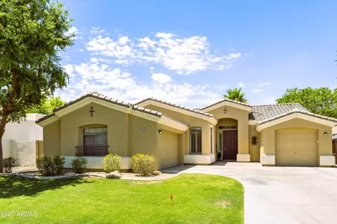 1744 S Colonial Dr, Gilbert, AZ 85295