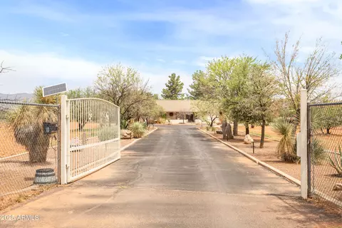 115 W Black Rd, Huachuca City, AZ 85616