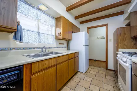 Kitchen - 1809 W State Ave, Phoenix, AZ 85021 photo 3 of 3