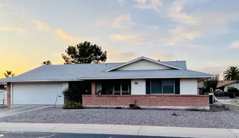 10012 W Caron Dr, Sun City, AZ 85351