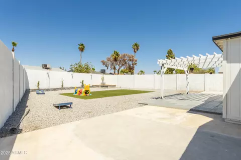 Exterior - 3908 E Marilyn Rd, Phoenix, AZ 85032 photo 4 of 10