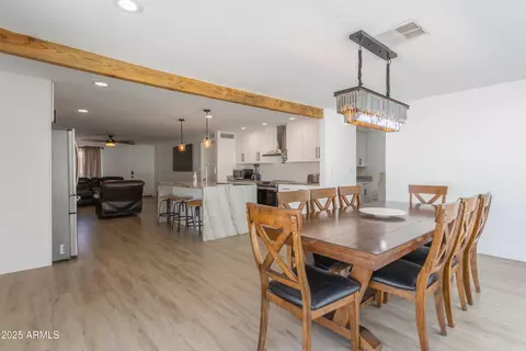 Dining - 3908 E Marilyn Rd, Phoenix, AZ 85032 photo 2 of 4