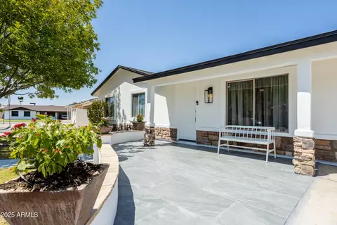 Exterior - 3908 E Marilyn Rd, Phoenix, AZ 85032 photo 2 of 10