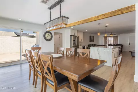 Dining - 3908 E Marilyn Rd, Phoenix, AZ 85032 photo 3 of 4