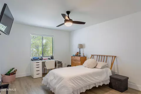 Bedroom - 3908 E Marilyn Rd, Phoenix, AZ 85032 photo 3 of 6