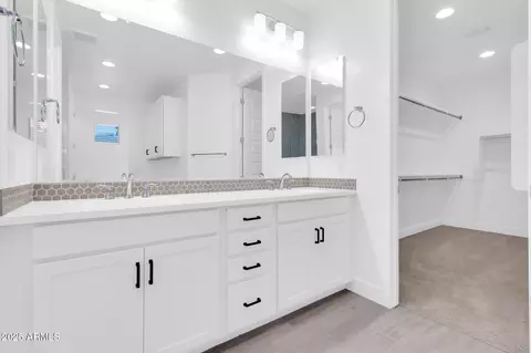 Entry Way - 9533 E Spiral Ave, Mesa, AZ 85212 photo 8 of 11