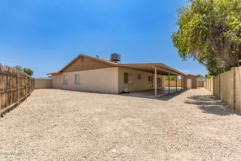 Exterior - 4311 N 80th Ln, Phoenix, AZ 85033 photo 4 of 6