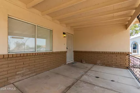 Exterior - 4311 N 80th Ln, Phoenix, AZ 85033 photo 6 of 6