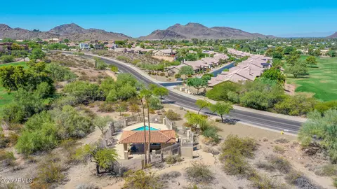 View/Area - 1331 E Ludlow Dr, Phoenix, AZ 85022 photo 5 of 9
