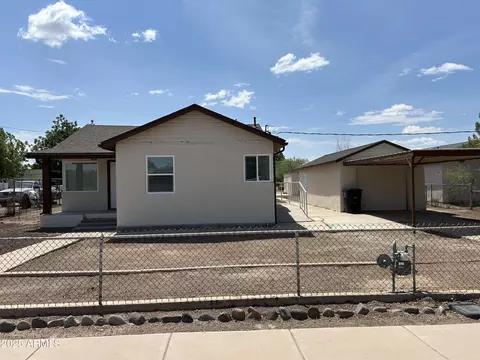 232 S 100 -- E, Pima, AZ 85543