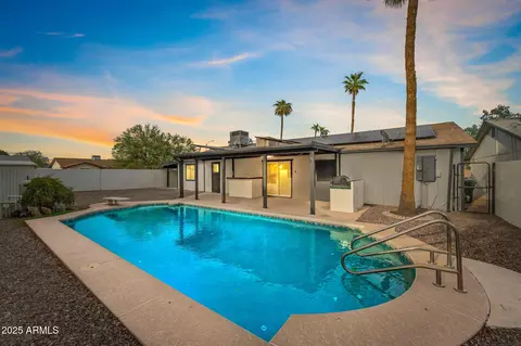 13258 N 39th St, Phoenix, AZ 85032 photo 2