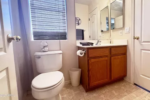 Bath - 9325 E Lompoc Ave, Mesa, AZ 85209 photo 2 of 3
