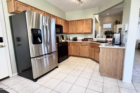 Kitchen - 9325 E Lompoc Ave, Mesa, AZ 85209 photo 1 of 6