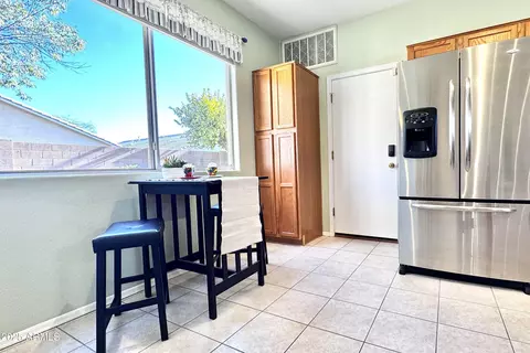 Kitchen - 9325 E Lompoc Ave, Mesa, AZ 85209 photo 6 of 6