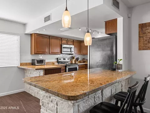 Kitchen - 4147 W Crocus Dr, Phoenix, AZ 85053 photo 3 of 3