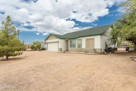 1056 W Roundup St, Apache Junction, AZ 85120