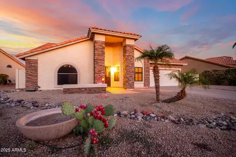 9715 W Escuda Dr, Peoria, AZ 85382