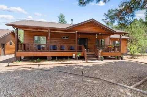 3335 Mogollon Dr, Overgaard, AZ 85933