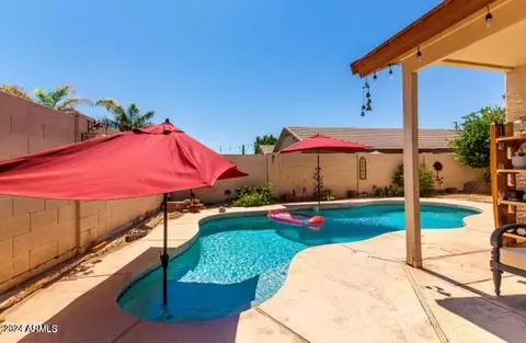 Exterior - 2337 E Pinto Dr, Gilbert, AZ 85296 photo 4 of 5