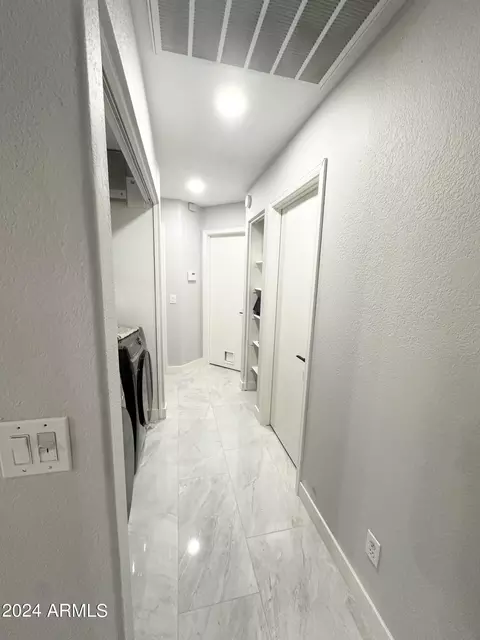 Entry Way - 2337 E Pinto Dr, Gilbert, AZ 85296 photo 2 of 3