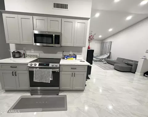 Kitchen - 2337 E Pinto Dr, Gilbert, AZ 85296 photo 3 of 3