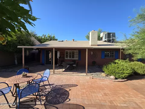 Exterior - 1536 W Glenn Dr, Phoenix, AZ 85021 photo 6 of 7