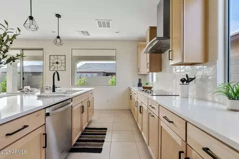 Kitchen - 9607 E Spiral Ave, Mesa, AZ 85212 photo 5 of 5