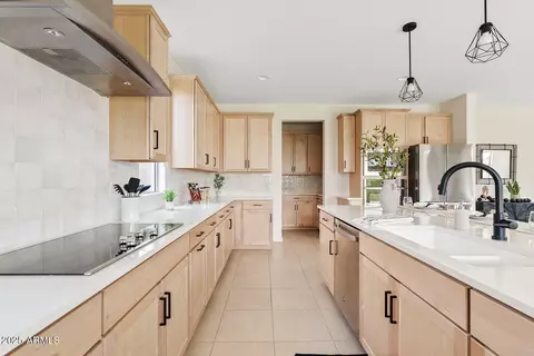 Kitchen - 9607 E Spiral Ave, Mesa, AZ 85212 photo 3 of 5