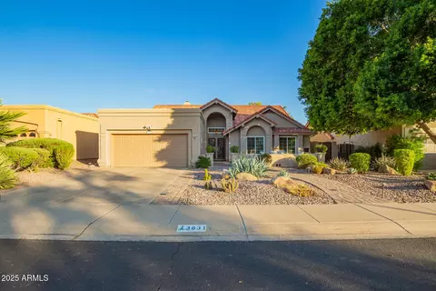 Exterior - 3831 E Cathedral Rock Dr, Phoenix, AZ 85044 photo 2 of 14