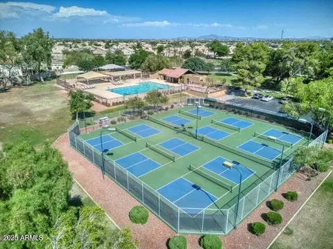 View/Area - 3831 E Cathedral Rock Dr, Phoenix, AZ 85044 photo 1 of 3
