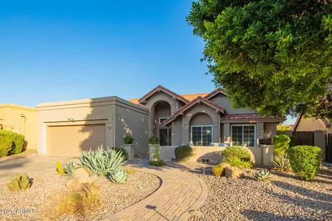 Exterior - 3831 E Cathedral Rock Dr, Phoenix, AZ 85044 photo 4 of 14
