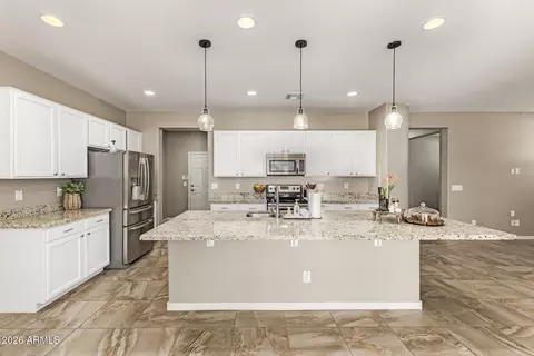 10061 E Thatcher Ave, Mesa, AZ 85212