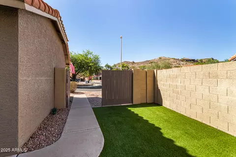 Exterior - 2302 E Mountain Sky Ave, Phoenix, AZ 85048 photo 3 of 17