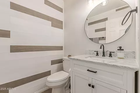 Bath - 2302 E Mountain Sky Ave, Phoenix, AZ 85048 photo 1 of 5