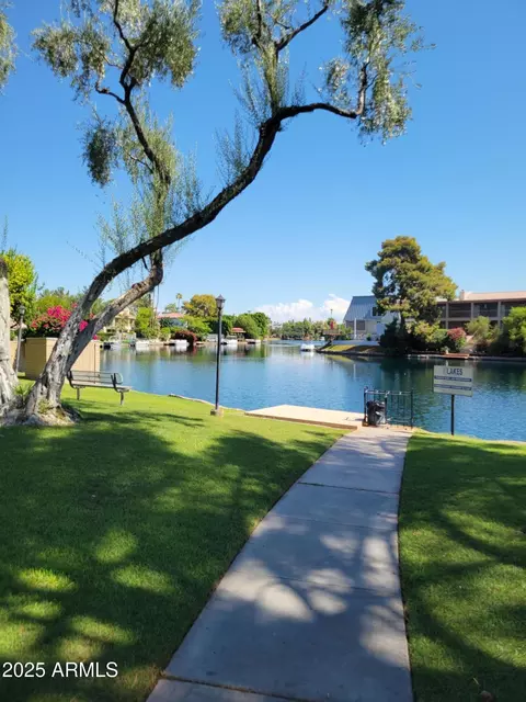 View/Area - 5621 S Captain Kidd Ct #E, Tempe, AZ 85283 photo 2 of 3