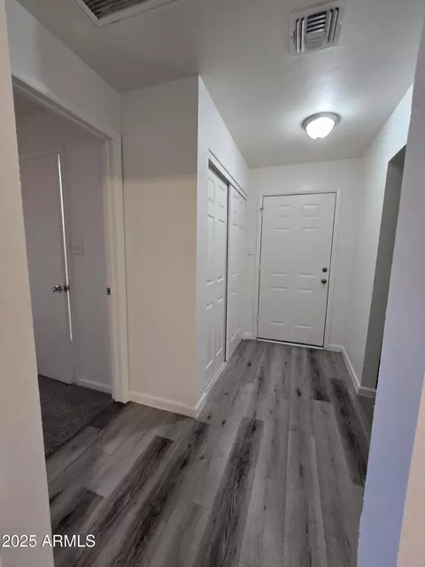 Entry Way - 2230 E Beverly Ln, Phoenix, AZ 85022 photo 1 of 2