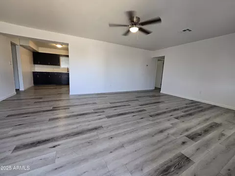 Living - 2230 E Beverly Ln, Phoenix, AZ 85022 photo 2 of 3