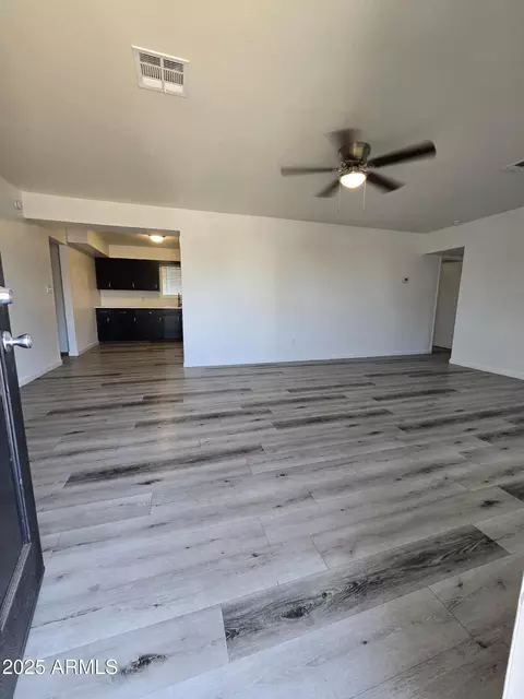 Living - 2230 E Beverly Ln, Phoenix, AZ 85022 photo 1 of 3