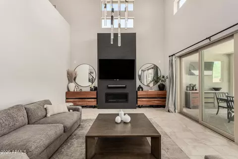 3428 E Louise Dr, Phoenix, AZ 85050
