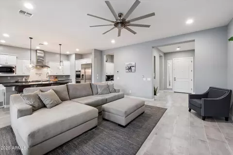 2336 E Susan Dr, Gilbert, AZ 85298 photo 4