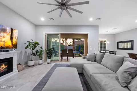 2336 E Susan Dr, Gilbert, AZ 85298 photo 3