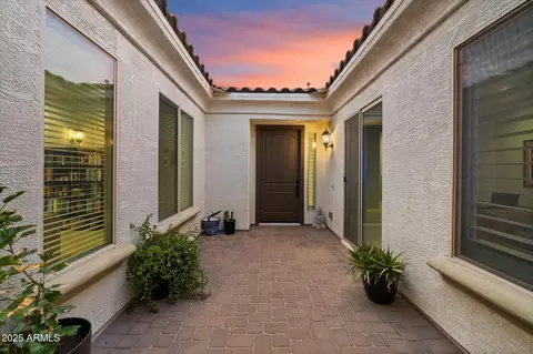 2336 E Susan Dr, Gilbert, AZ 85298 photo 2