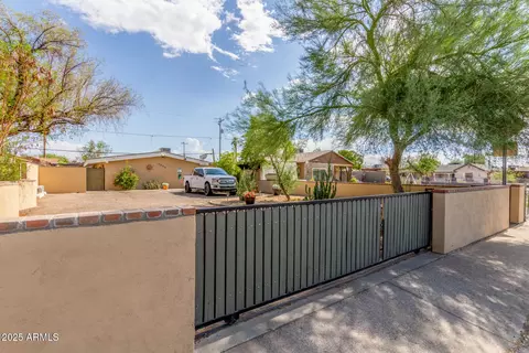 2845 W Fillmore St, Phoenix, AZ 85009