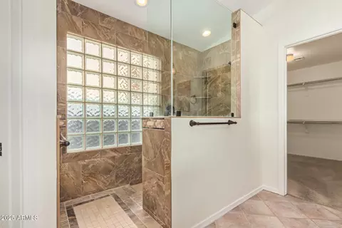 Bath - 1102 E Jasper Dr, Gilbert, AZ 85296 photo 2 of 4