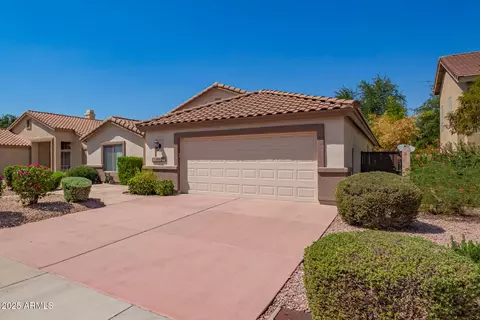 Exterior - 1102 E Jasper Dr, Gilbert, AZ 85296 photo 7 of 10