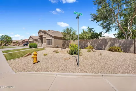 Exterior - 3304 E Latham Way, Gilbert, AZ 85297 photo 3 of 23