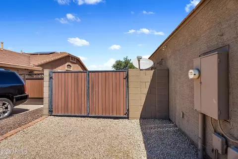 Exterior - 3304 E Latham Way, Gilbert, AZ 85297 photo 5 of 23